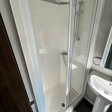 בית נופש Blue Dolphin - 18595 *