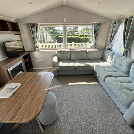 Blue Dolphin - 18595 Gristhorpe